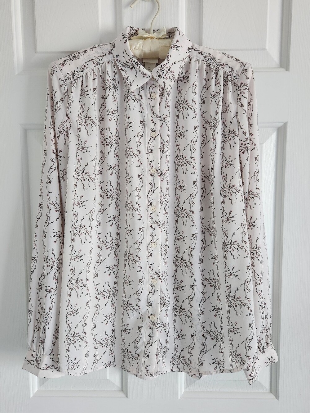 H&M Light Pink Button-Down Shirt with Floral Vine Print